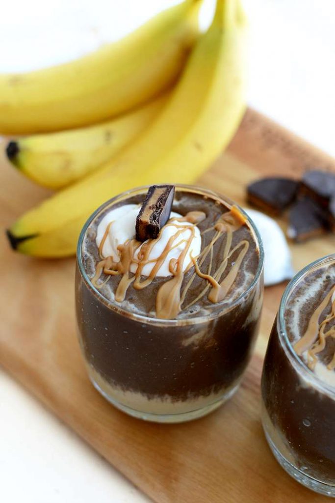 HEALTHY PEANUT BUTTER CUP SMOOTHIE